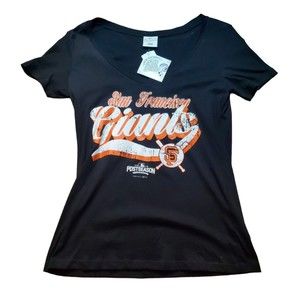 San Francisco SF Giants Women's T- Shirt NWT - Size S